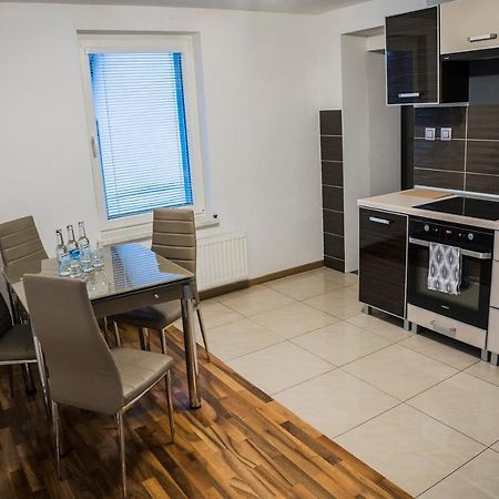 Apartamenty Korona Krosno Exteriér fotografie