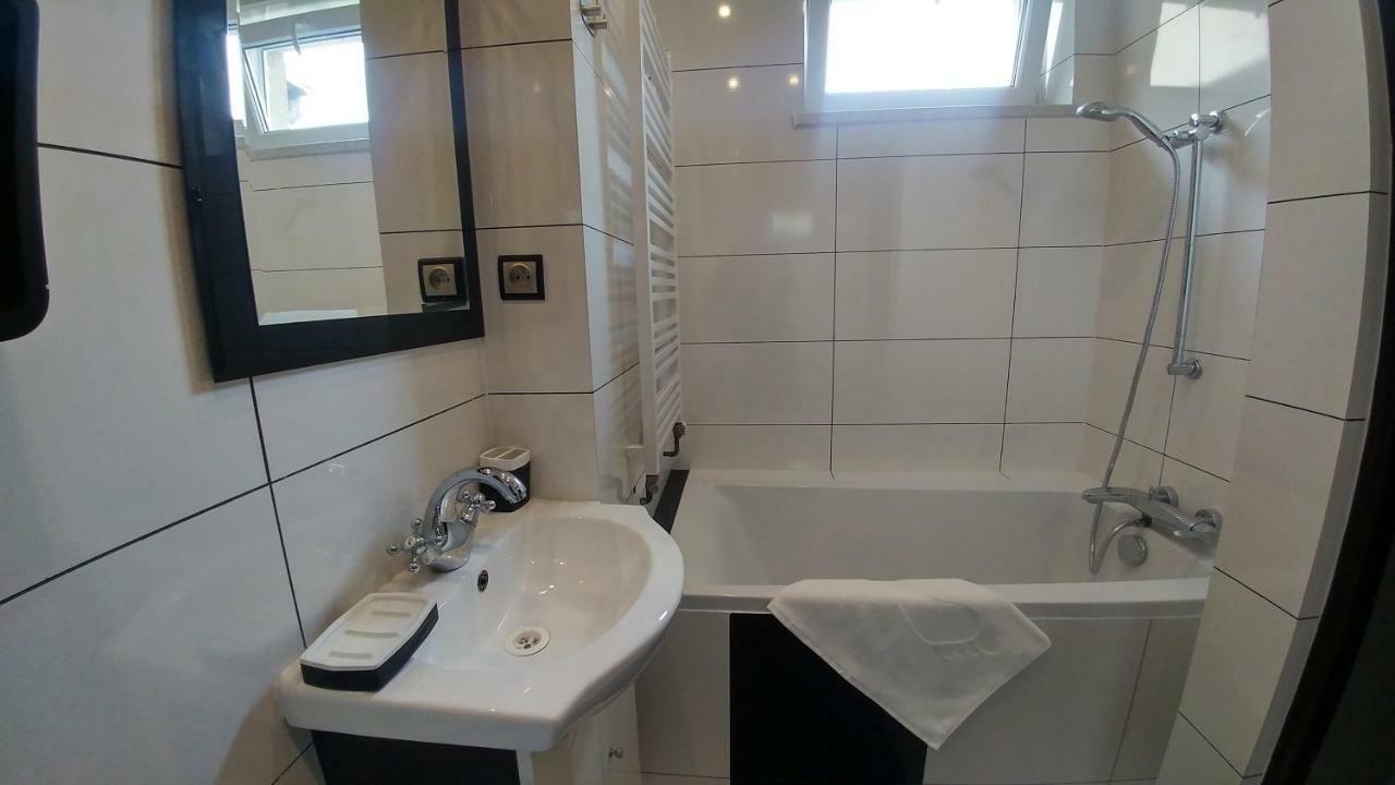 Apartamenty Korona Krosno Exteriér fotografie
